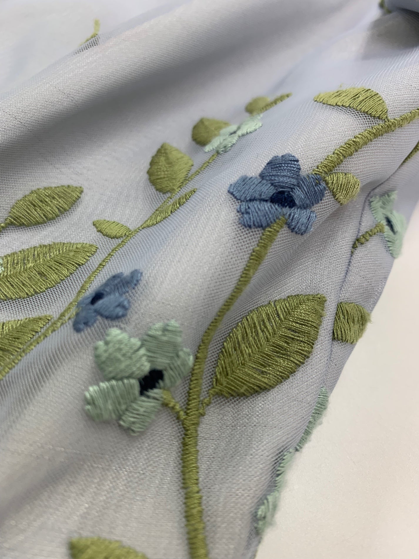 エムズグレイシー フラワー刺繍チュールドレス 41111 38 ブルー レース 花 IT031KAALWMV