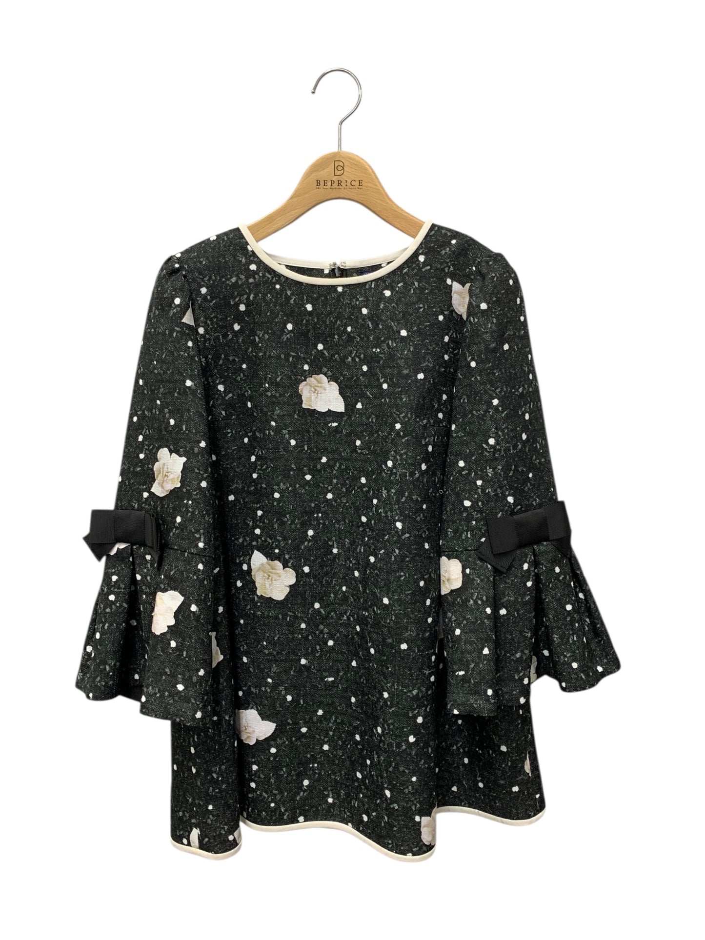 エムズグレイシー 110601 トップス 38 グリーン フラワーモチーフ ITCXZK587W54