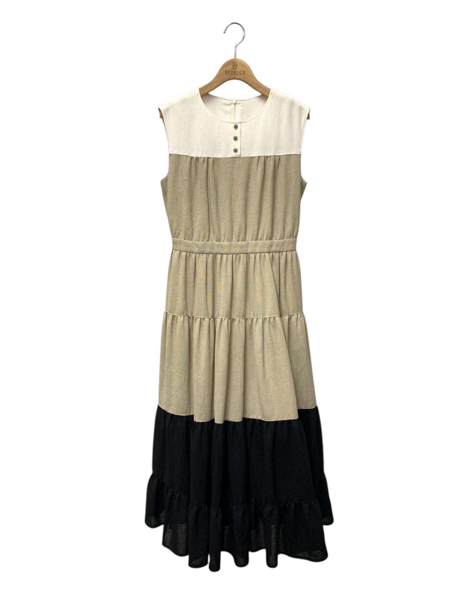 新品未使用　2025年　Rene ルネ　パール　プリーツ　ドレス　ワンピース 新品未使用 2025年 Rene ルネ パール プリーツ ドレス ワンピース