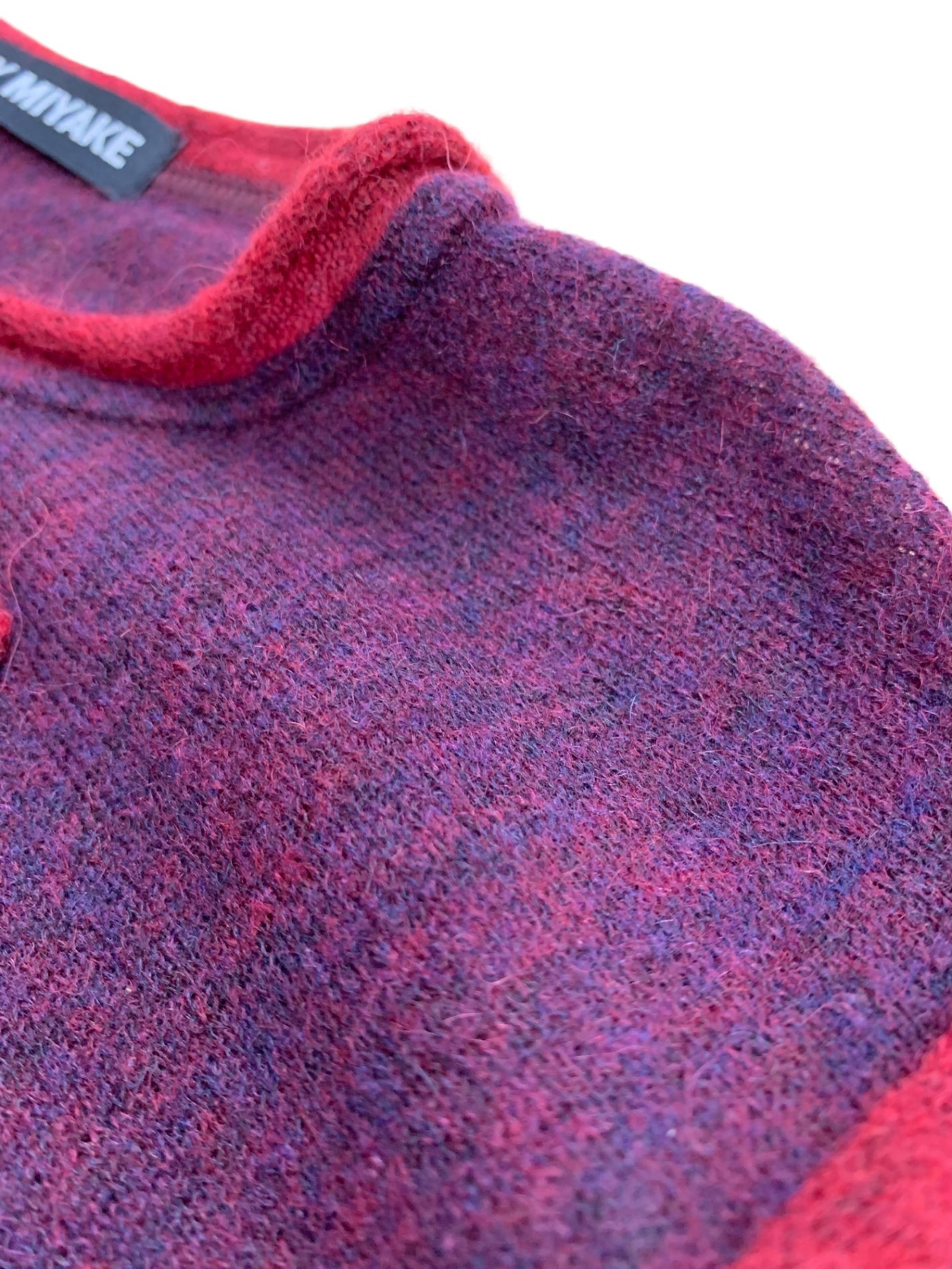 イッセイミヤケ ME83K022 ニット 2 ワインレッド アルパカ混 ITBDUQH2HOKW 【SALE】