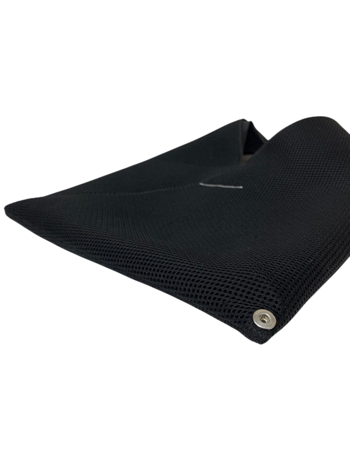 エムエム6メゾンマルジェラ ジャパニーズ クラシック スモール ハンドバッグ ブラック メッシュ ITS1LNH7PRTW 【SALE】