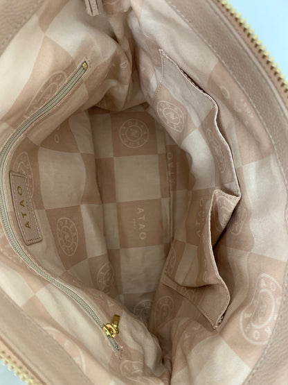 アタオ WEEKEND ショルダーバッグ ベージュ ウィークエンド ITHNBC0W4KNC