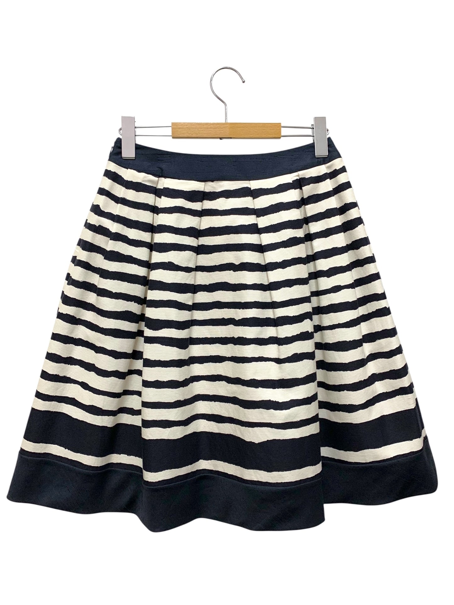 トゥービーシック W5S13-328-05 スカート 40 ネイビー ストライプ ウエストリボン ITK6SK3XE5BW