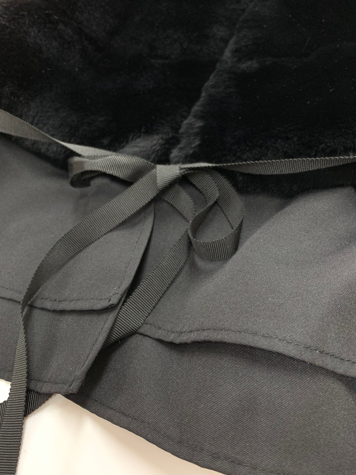 トゥービーシック W5E01-602-09 ベスト 40 ブラック レッキス ラビット ファー ITCY0UYW79TZ