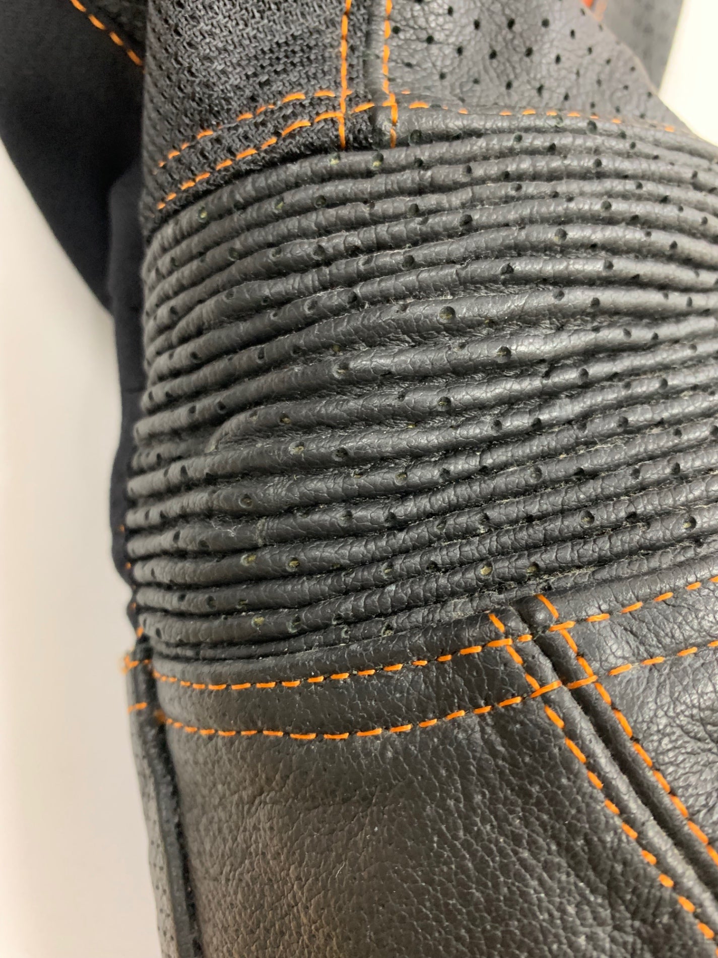 ヒョウドウ MHI-006 レーシングパンツ L ブラック レザー パンチング ITYP5FC4ABUA