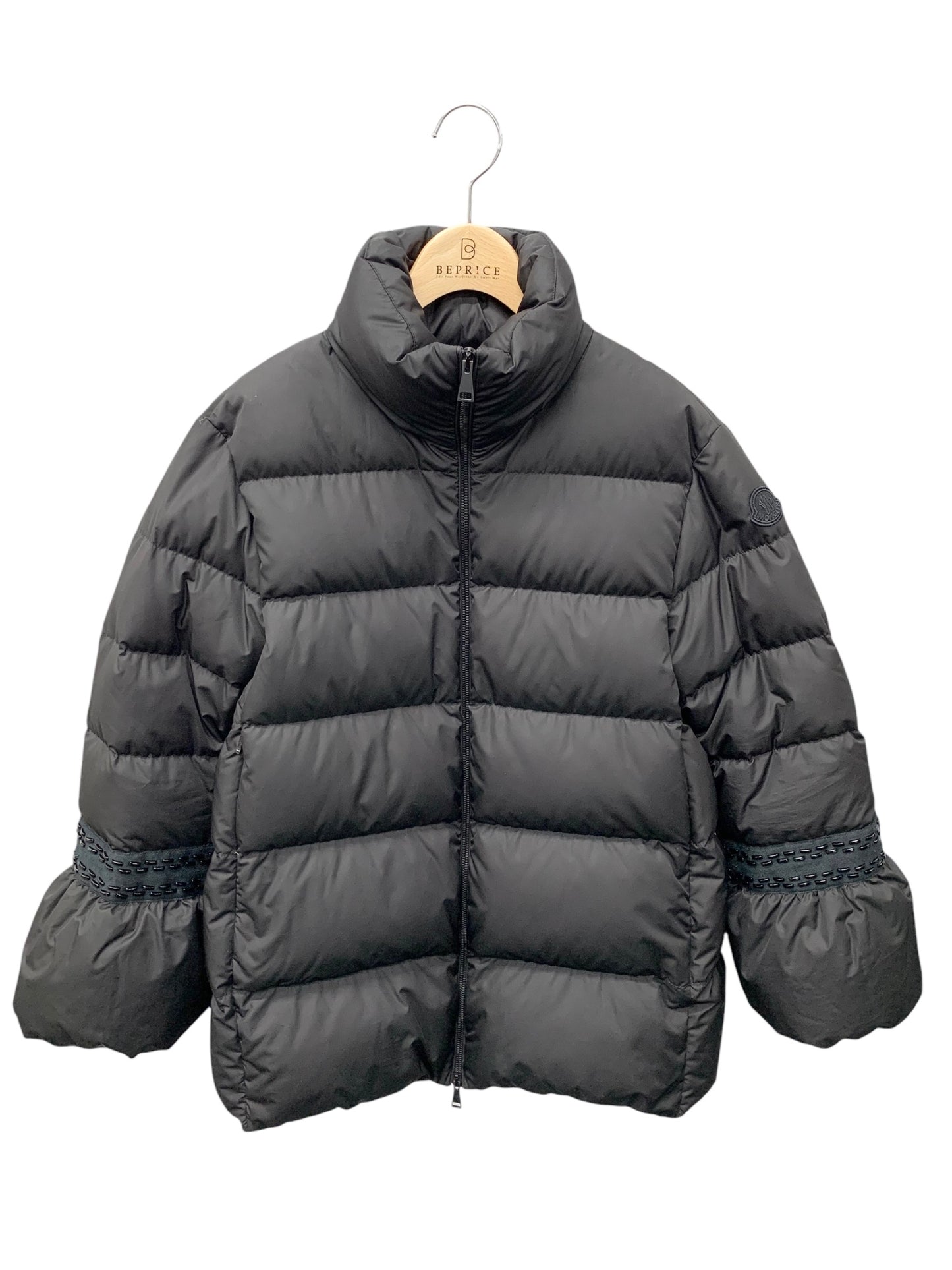 モンクレール BARROUDE GIUBBOTTO H20931A0002659632 ダウンジャケット 00 ブラック スタッズ ‘22 ITIADPCKXNQ2