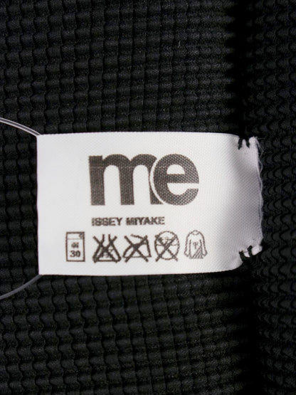 ミーイッセイミヤケ MI11FJ002 プルオーバー ブラック ラウンドネック ワッフルプリーツ ITASM1VH62FV