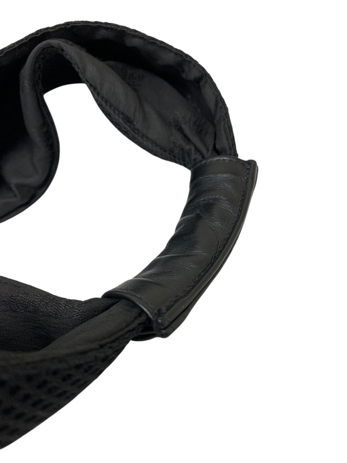 エムエム6メゾンマルジェラ ジャパニーズ クラシック スモール ハンドバッグ ブラック メッシュ ITS1LNH7PRTW 【SALE】