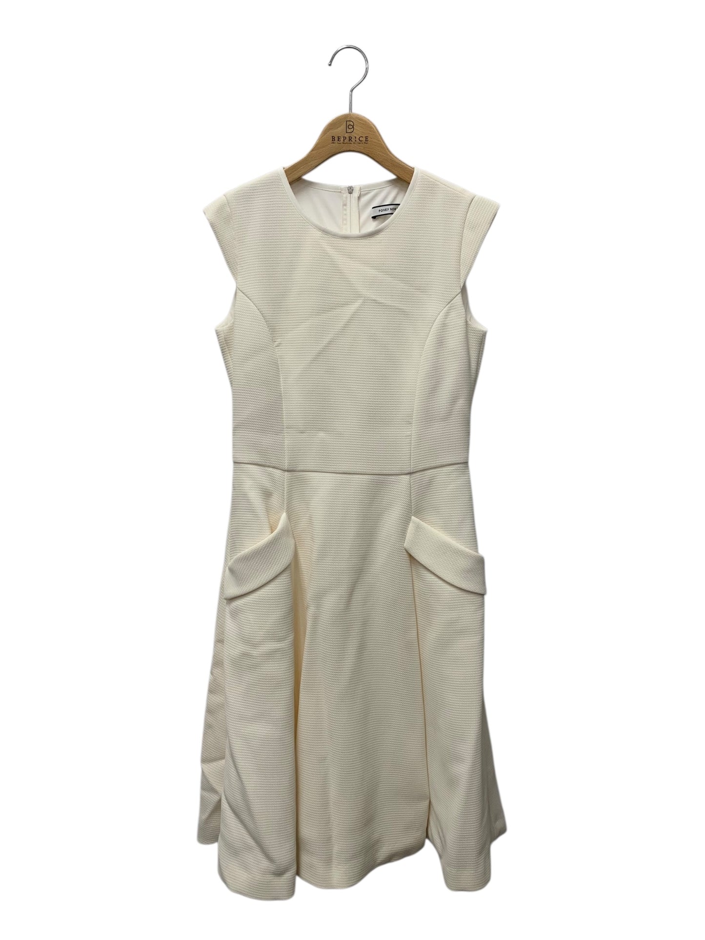 フォクシーニューヨーク Dress Cattleya 34322 ワンピース 40 ホワイト クルーネック バックジップ ITUMOLKTGWKE