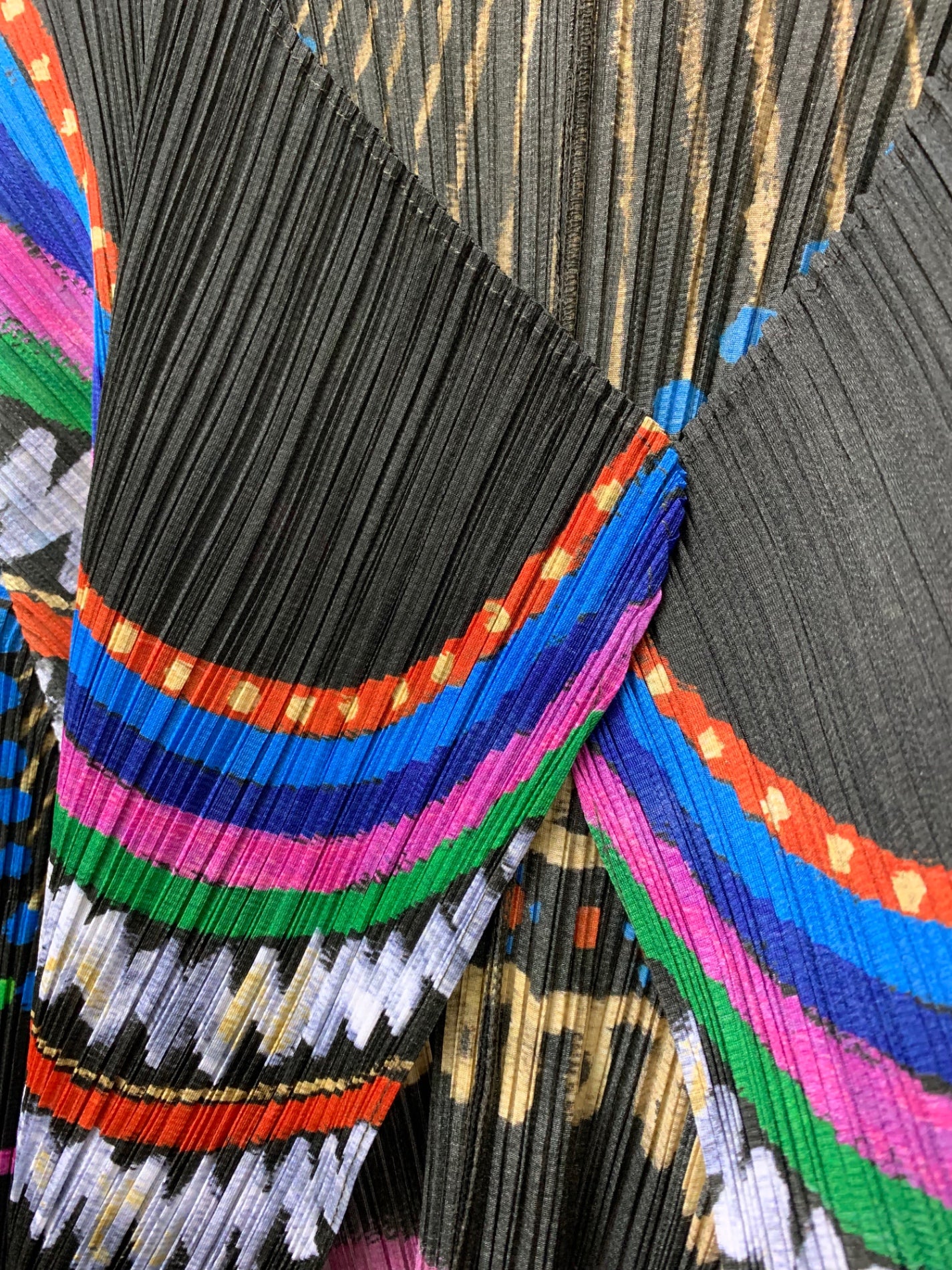 プリーツプリーズイッセイミヤケ PP63-J0573 ネイティブ柄 カーディガン 4 マルチカラー IT870JC9Z8V8