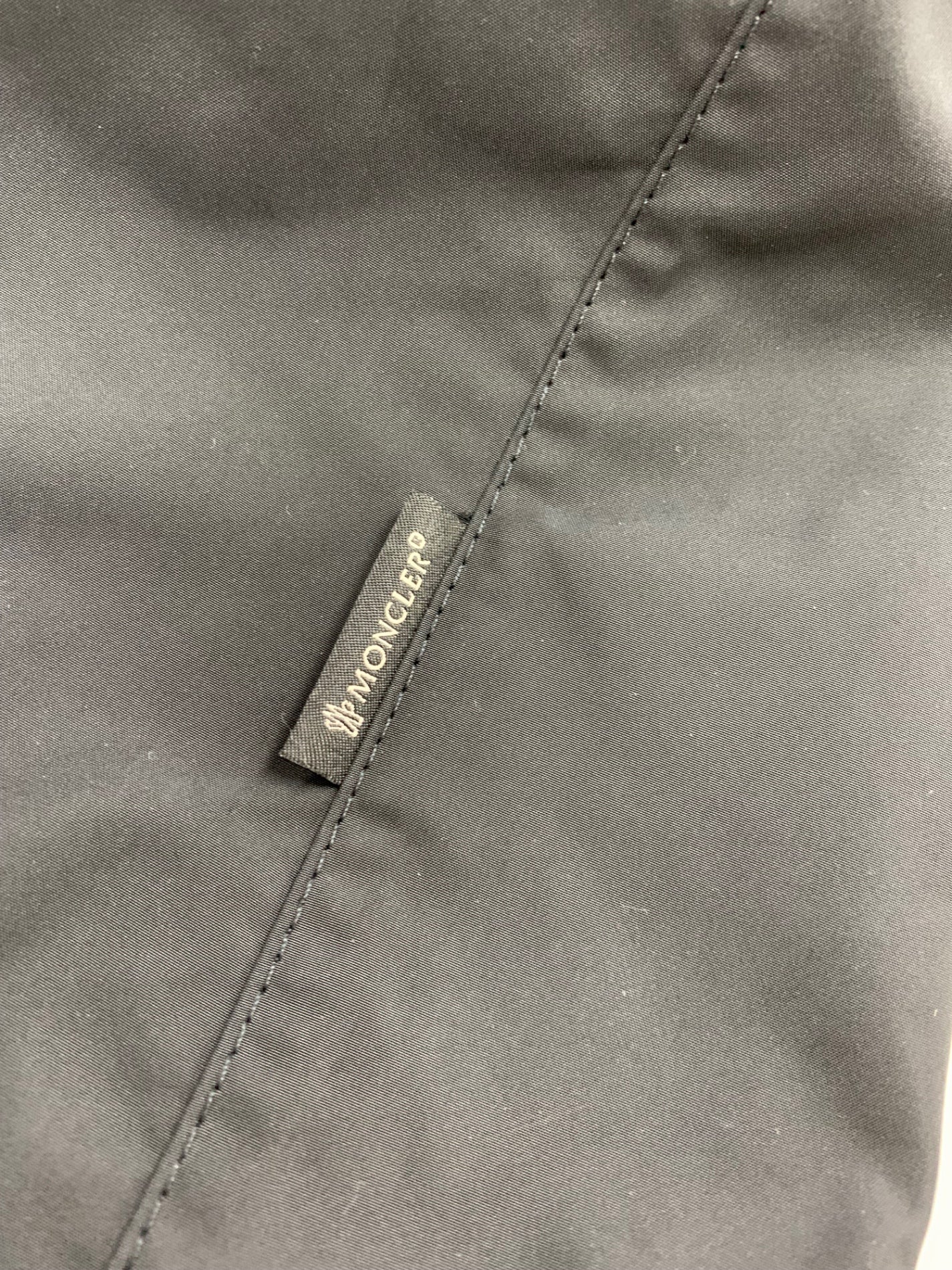 モンクレール サイプリエンヌ 210934907900 トレンチコート 0 ブラック ナイロン ITUCHSKP8D0I