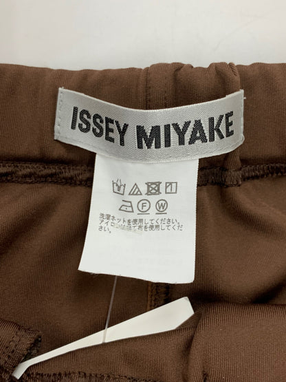 イッセイミヤケ IM43JF230 センタープレスパンツ 2 ブラウン テーパードスリム 24AW IT1FYKEXNG38