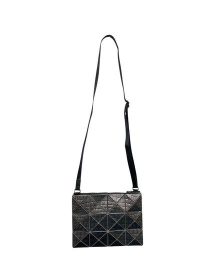 バオバオイッセイミヤケ META KAIJU BB53AG831 ショルダーバッグ シルバー ITYAAOPPSFYO