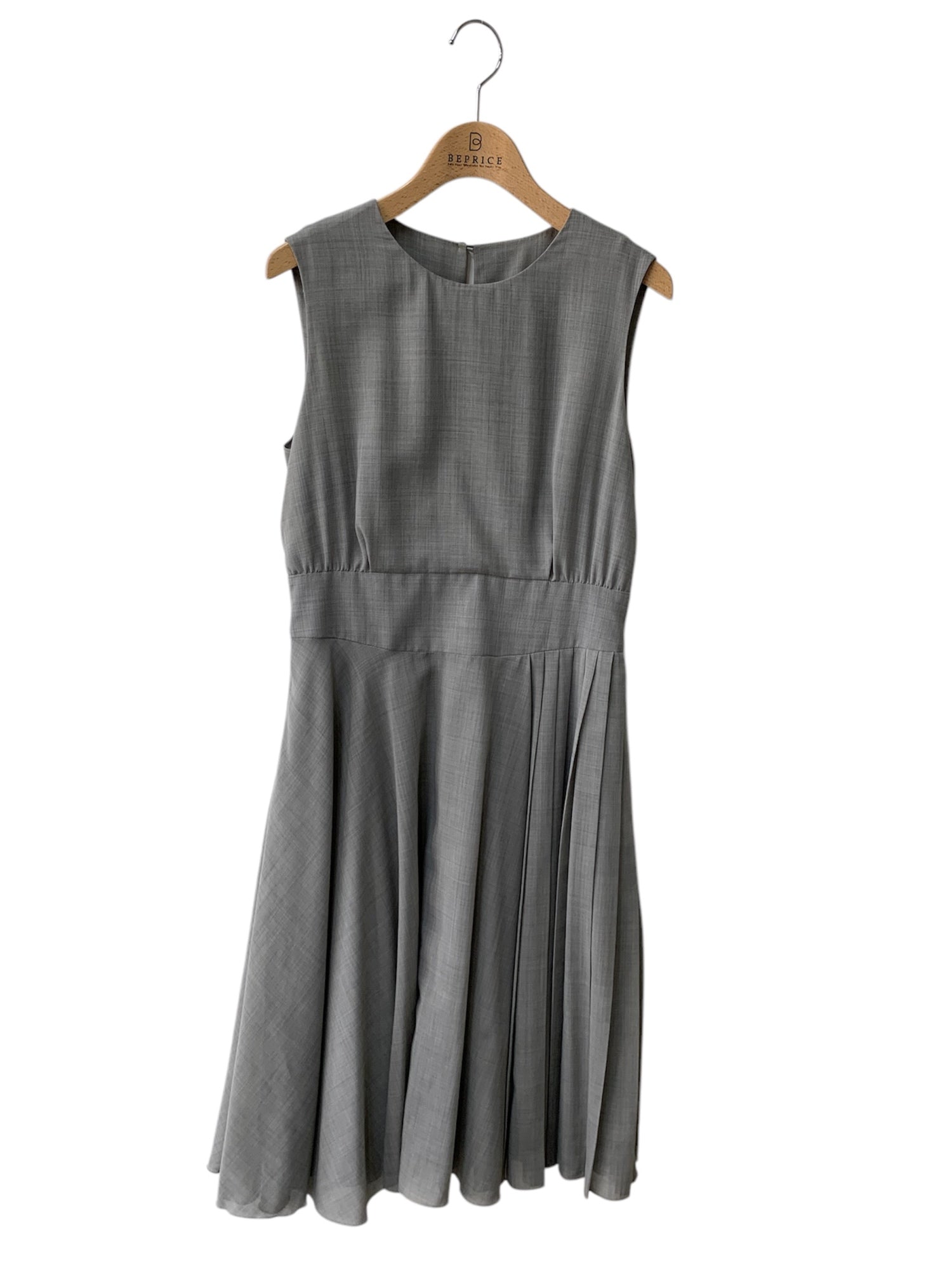 FOXEY (フォクシー)ワンピース通販 | 中古ブランド古着 | ビー FOXEY (フォクシー)ワンピース通販 | 中古ブランド古着 | ビー