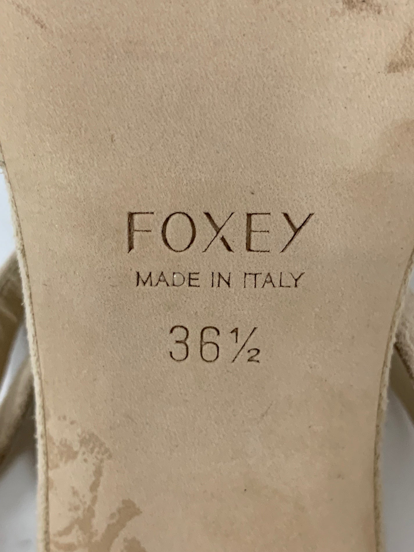 フォクシー サンダル 36 1/2 ベージュ スエード クリアヒール ITMJJZ85KPZQ 【SALE】