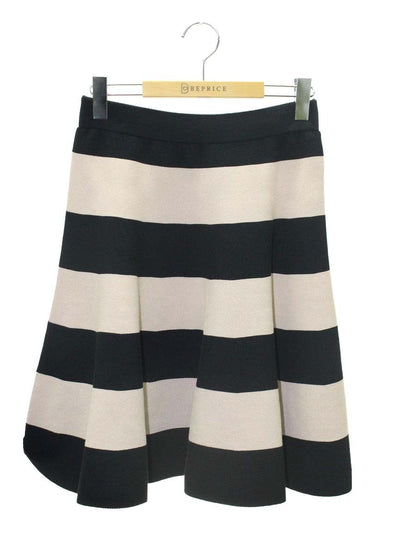 トゥービーシック W5S21-754-40 スカート 40 ブラック ボーダー ニット フレア ITBSF9RVWKFU