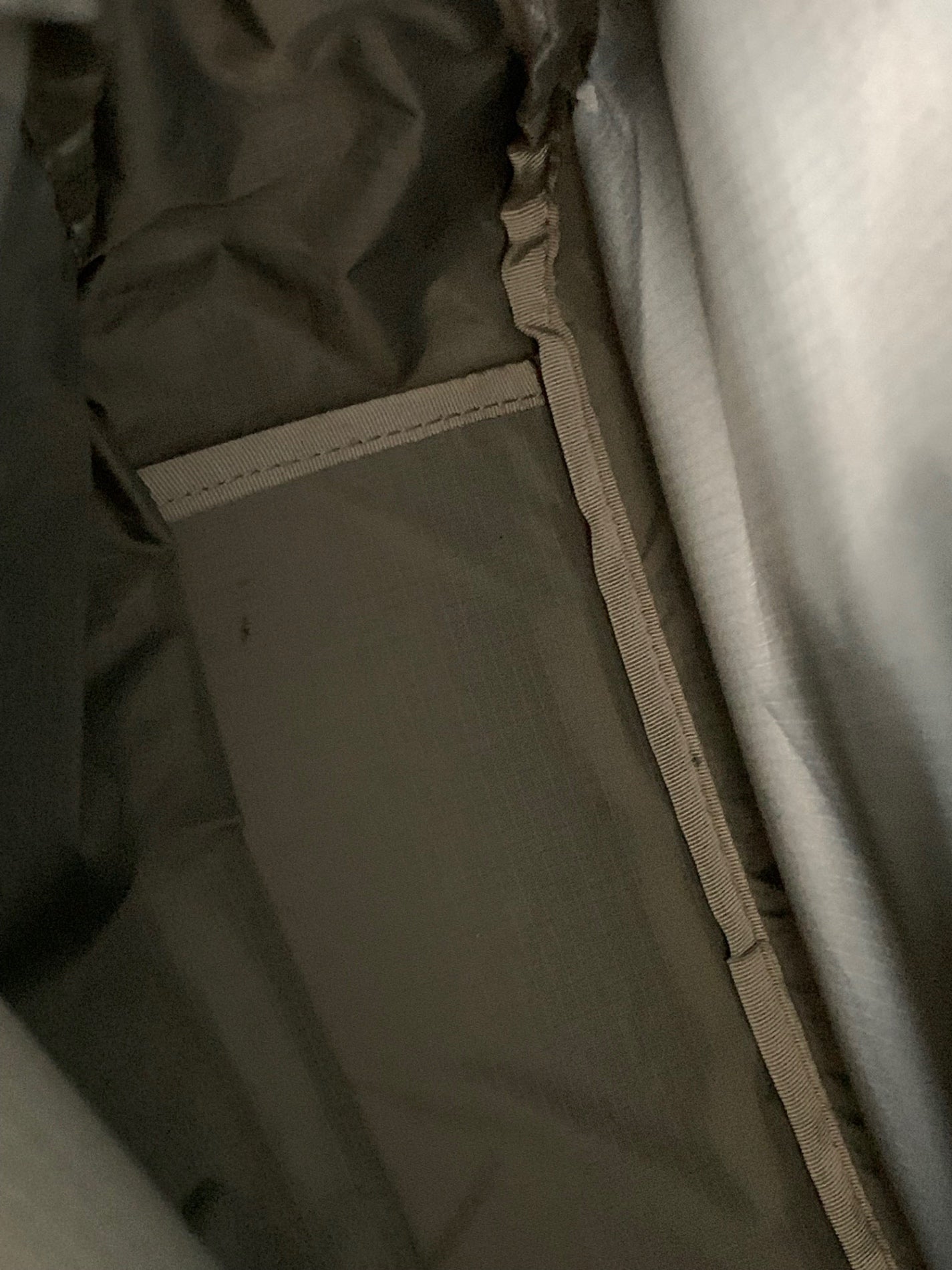 モンベル ユティリティー デイパック 25L 1133412 ブラック ITUH1YNSH8H4