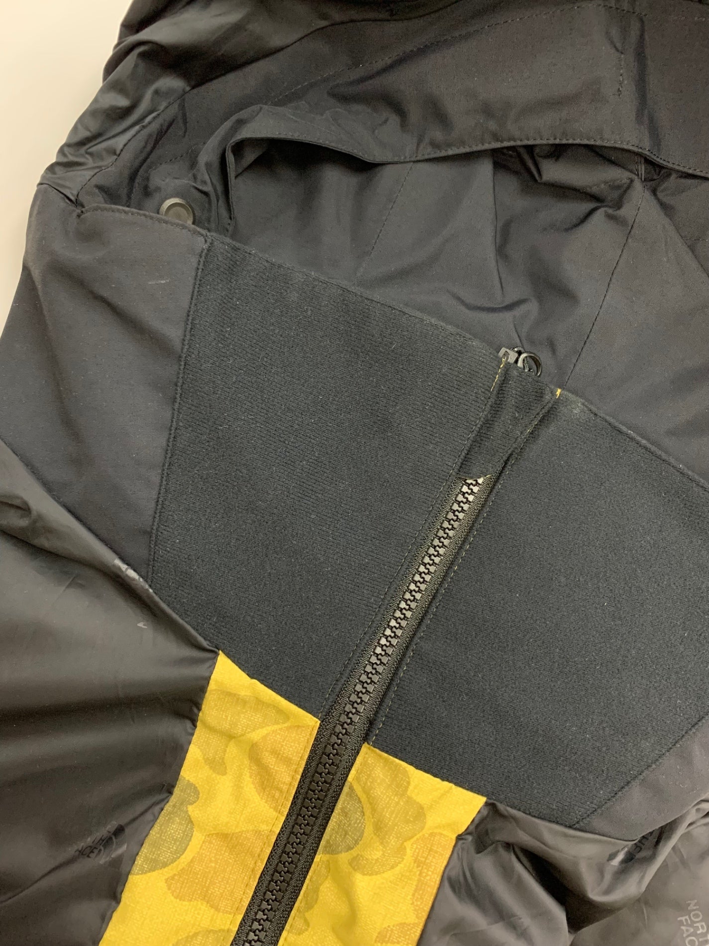 ノースフェイス ノベルティバンケッジジャケット NS62005 XL イエロー IT0HXMG2PJIC