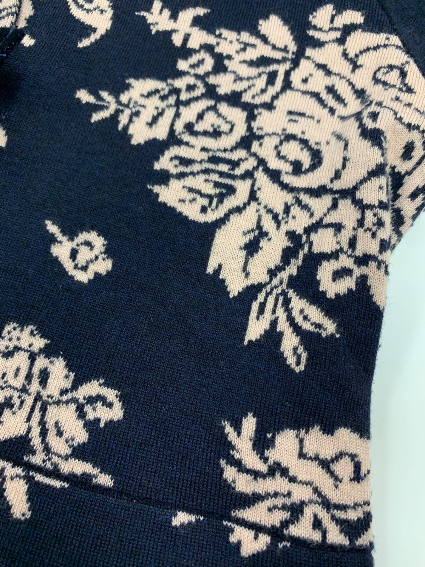 スーパービューティー カーディガン 40 ネイビー フラワーモチーフ ITTLH9MK1RLI