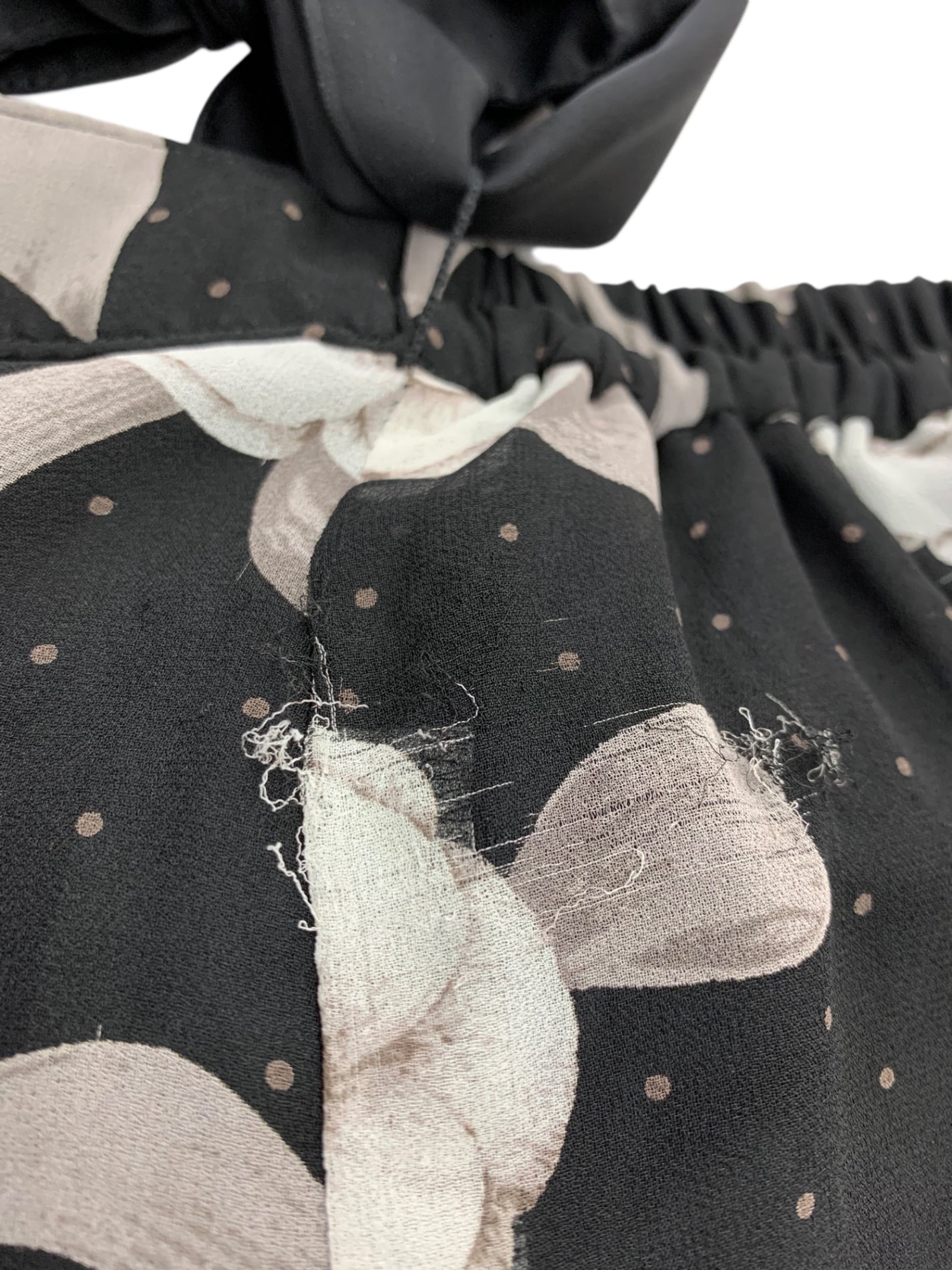 エムズグレイシー 416303 パンツ 40 ブラック カメリア フラワーモチーフ ワイド IT36ZJU2CRTC