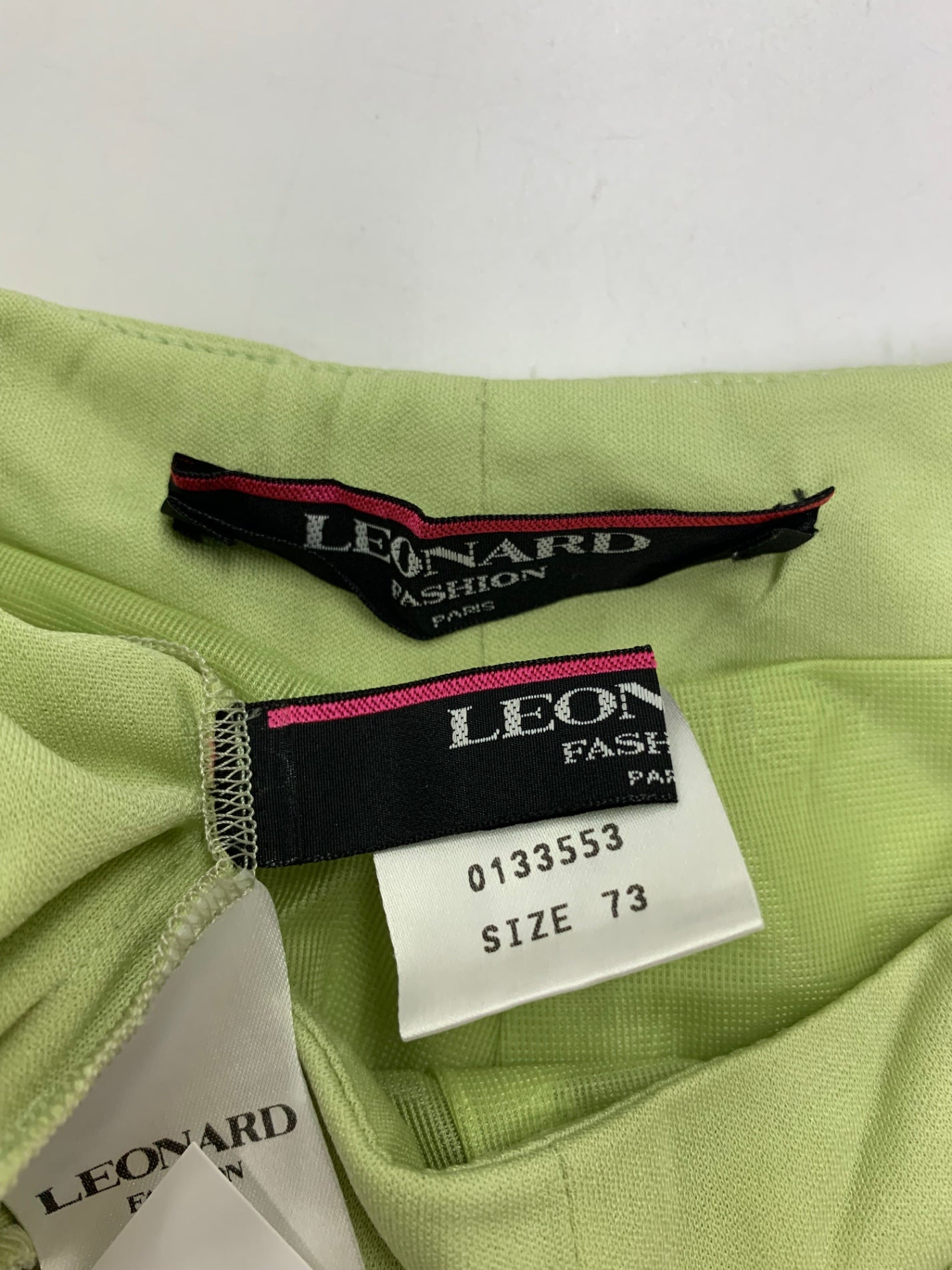 レオナールファッション 0139563/0133553 セットアップ LL/73 グリーン シアー ロゴプレート IT980BE4XQAV