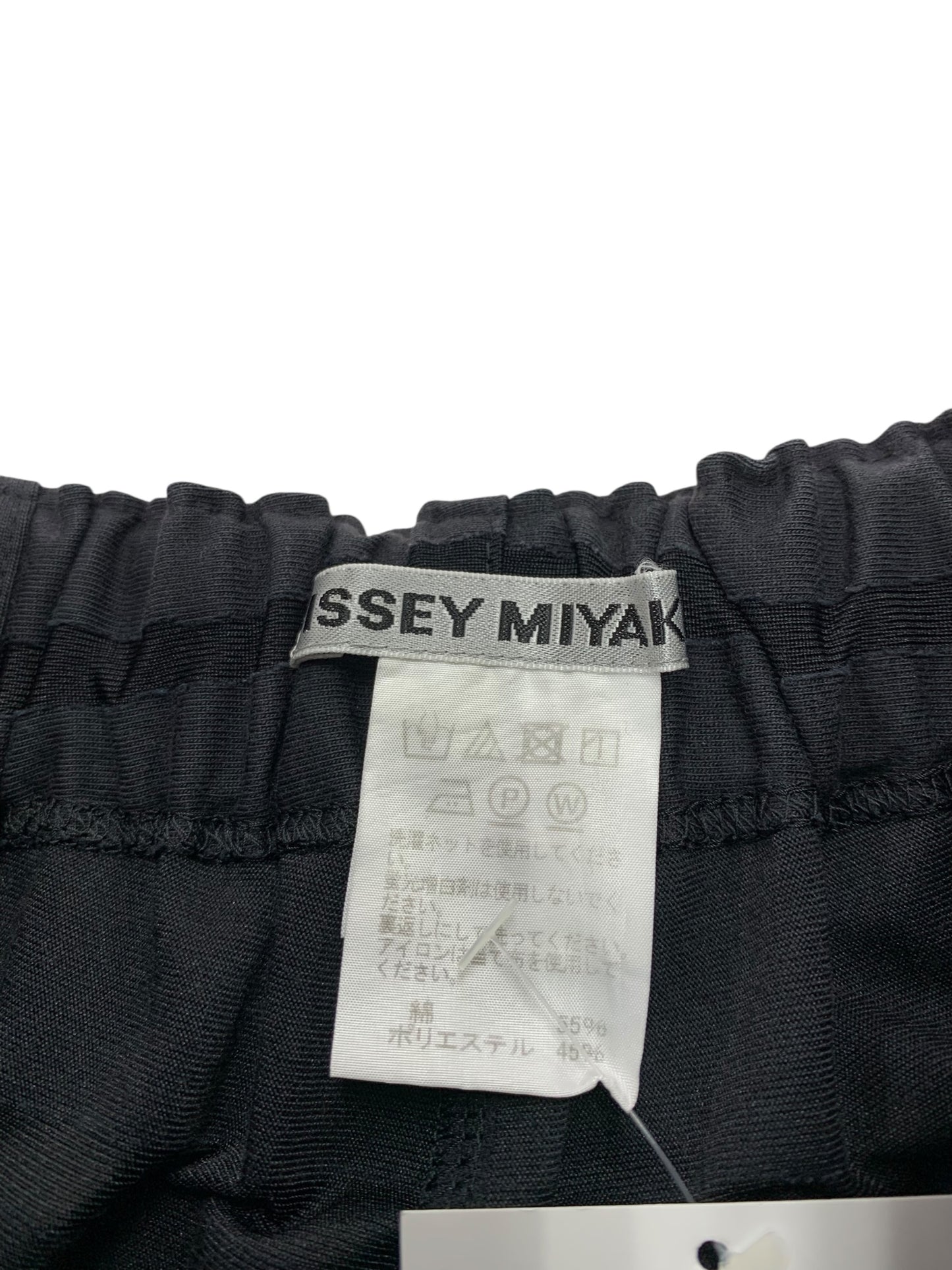 イッセイミヤケ IM12JF733 ワイドパンツ 2 ブラック ITVWO8RQ23Z4 【SALE】