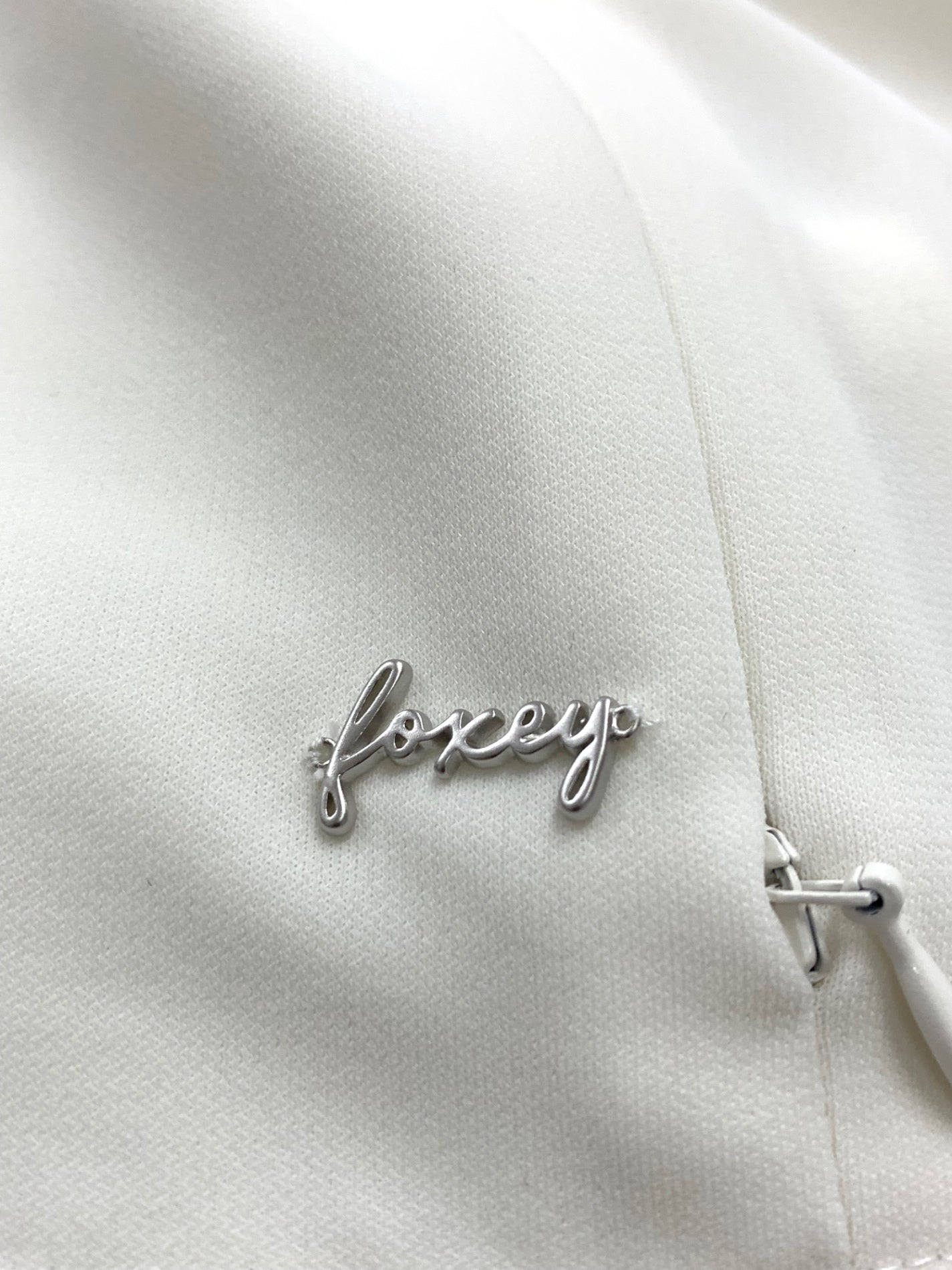 フォクシーニューヨーク Tresor トレゾール 45311 カーディガン 38 ホワイト ジップアップ フード ITG8G4TXHCR8