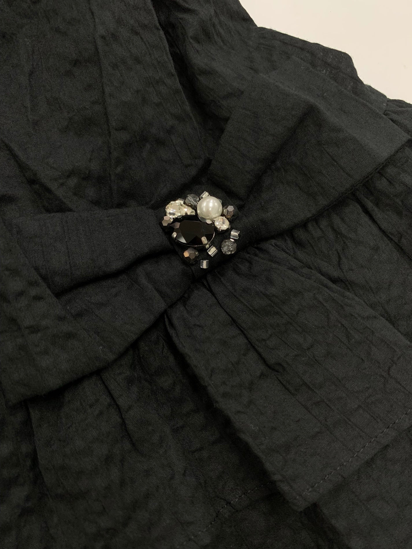 トゥービーシック ｗ５Ⅿ11 トップス 42 ブラック リボン ラインストーン ITD8T6WCYVZV