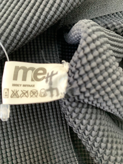 ミーイッセイミヤケ MI13FO002 ジップカーディガン ブラック ハイネック ダブルジップ ITE0XE4NNUCQ