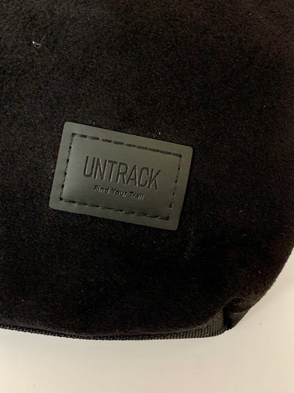 UNTRACK OUTDOOR / CE | Shoulder Bag S 60052 ブラック ナイロン840dnコーデュラ ITPY9YM6THY4