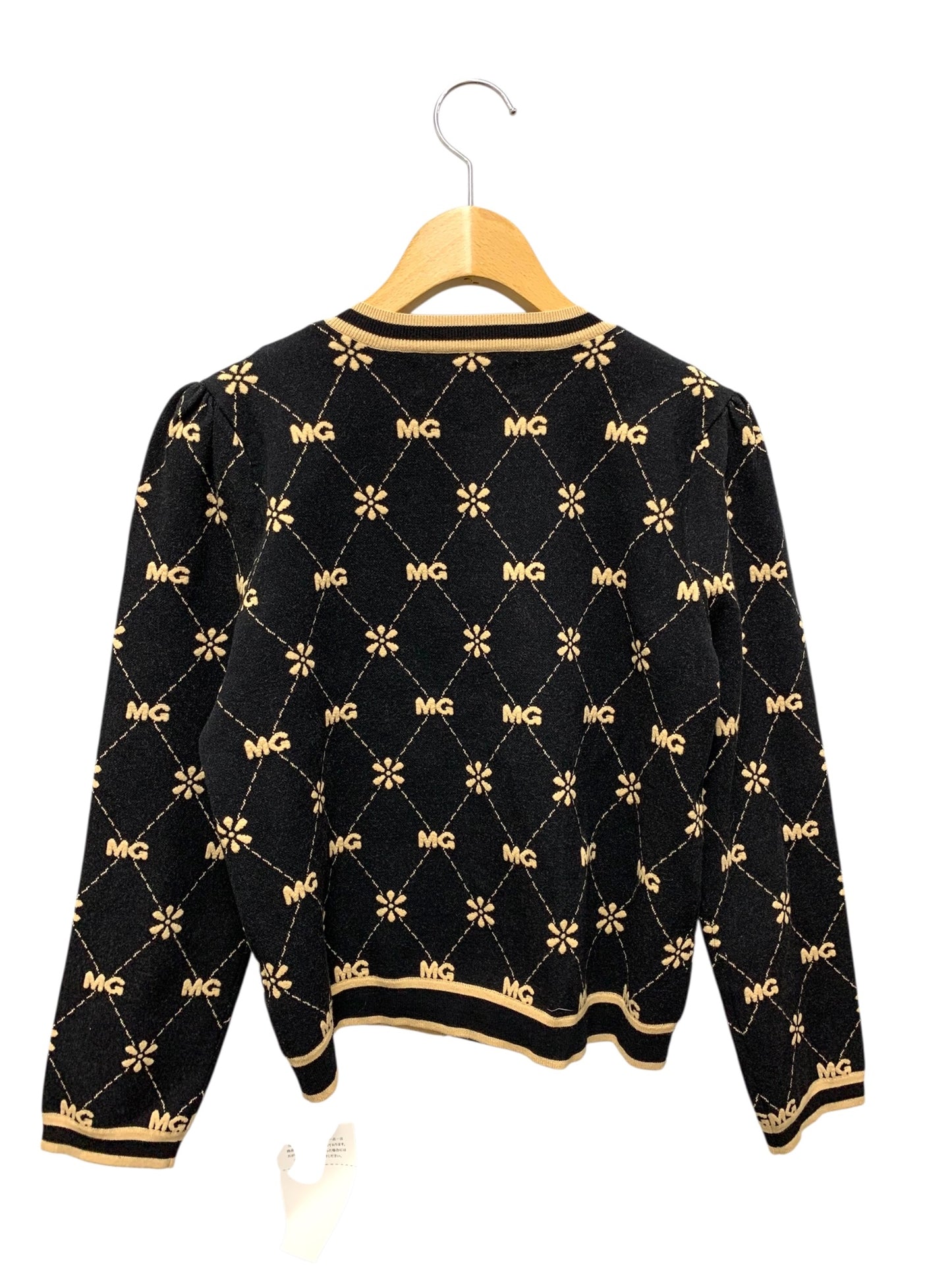 エムズグレイシー 花＆ロゴJQニットカーディガン 218532 38 ブラック ITI1A10KCSNE