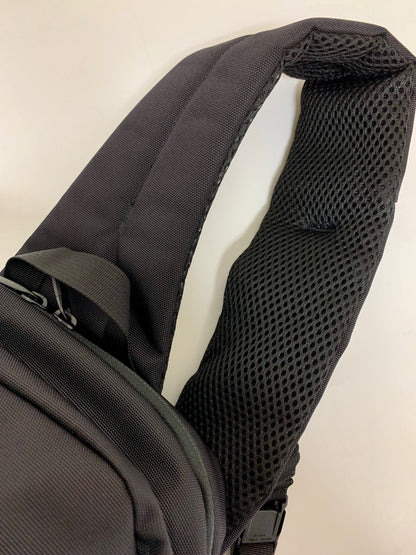 ブリーフィング MFC SLING WR BRA231L43 ボディバッグ ブラック 840デニールコーデュラエア ITSC6CPX0N7U