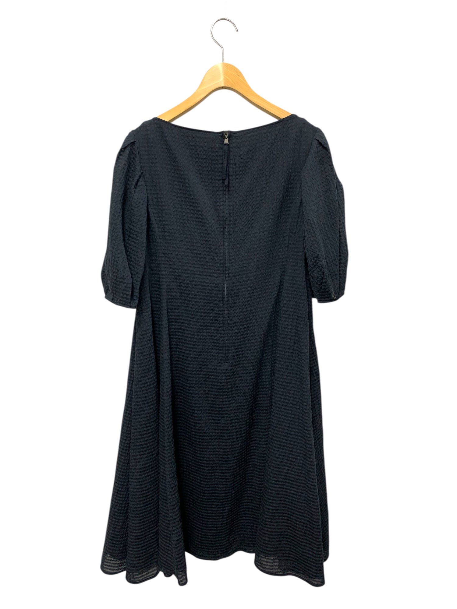 【美品】フォクシー パフスリーブワンピース シアサッカー 紺 23年モデル fXnFJJxJwyxnmCxP8n2BxAh0nh6fHS