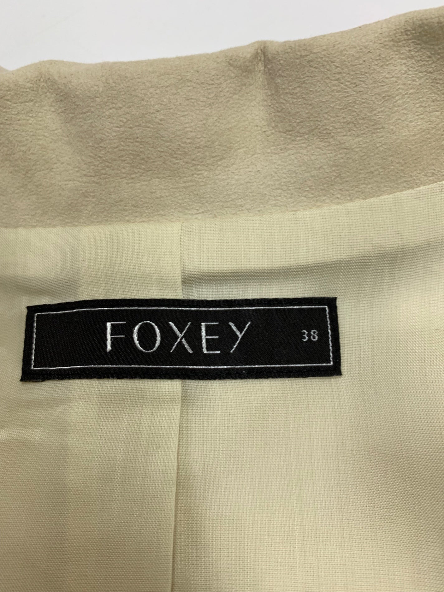 フォクシーブティック 25498 ジャケット 38 ベージュ フェイクレザー IT3N69SEE0XE