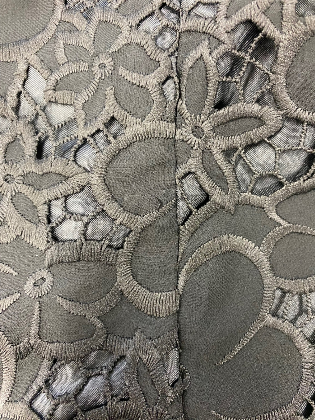 トゥービーシック W5M03-710-09 チュニック 42 ブラック フラワー刺繍 ITTA9SHCWCMJ