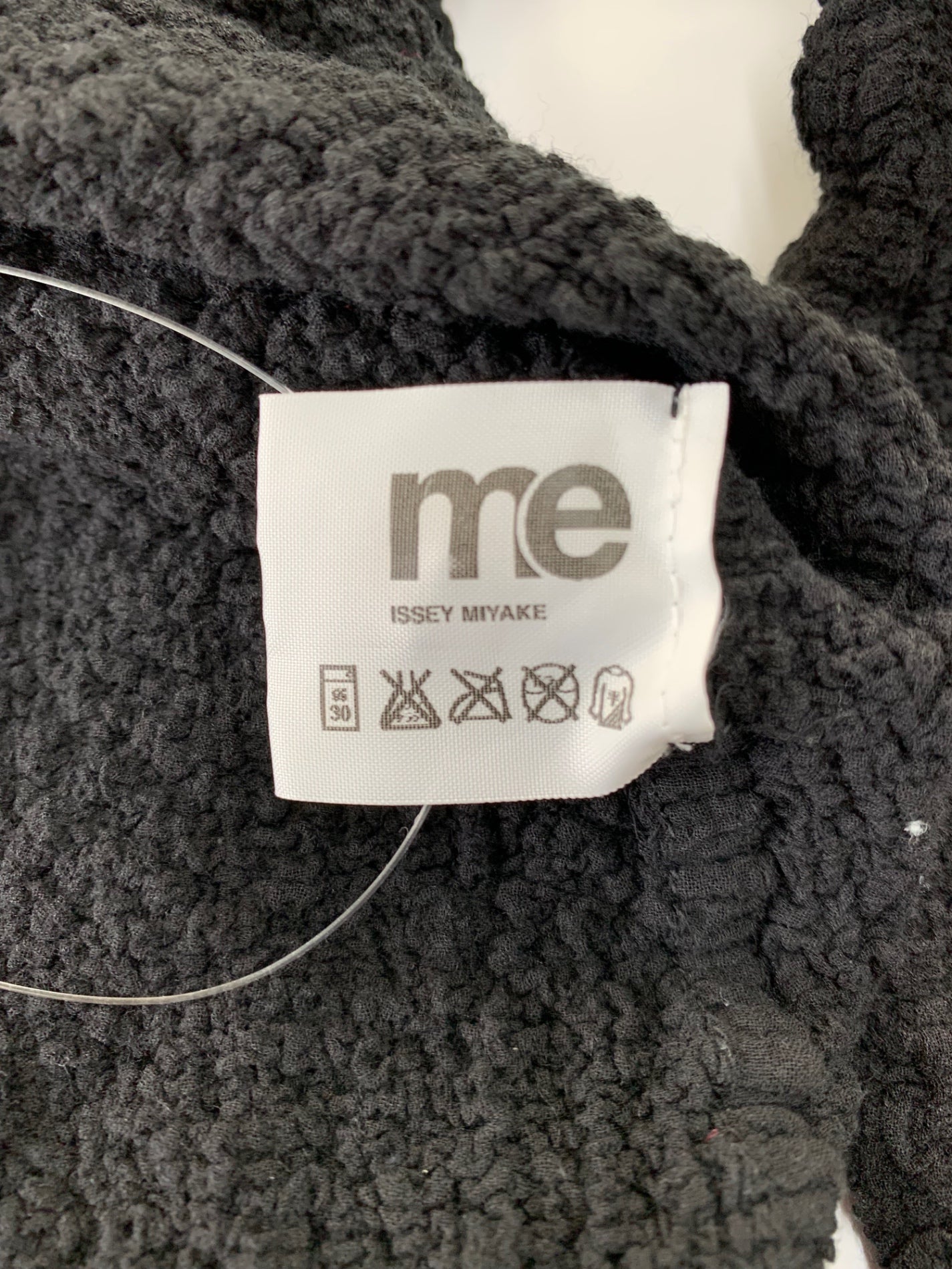 ミーイッセイミヤケ MI34FO009 カーディガン ブラック ちりめん ITLV1QQQK50C