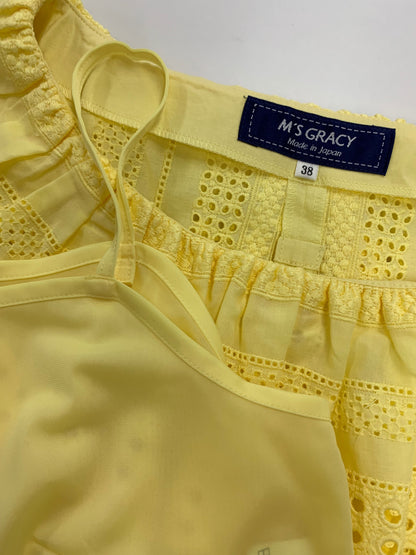 エムズグレイシー 720308 ブラウス 38 イエロー カットワーク バックジップ IT177GC1B2F8