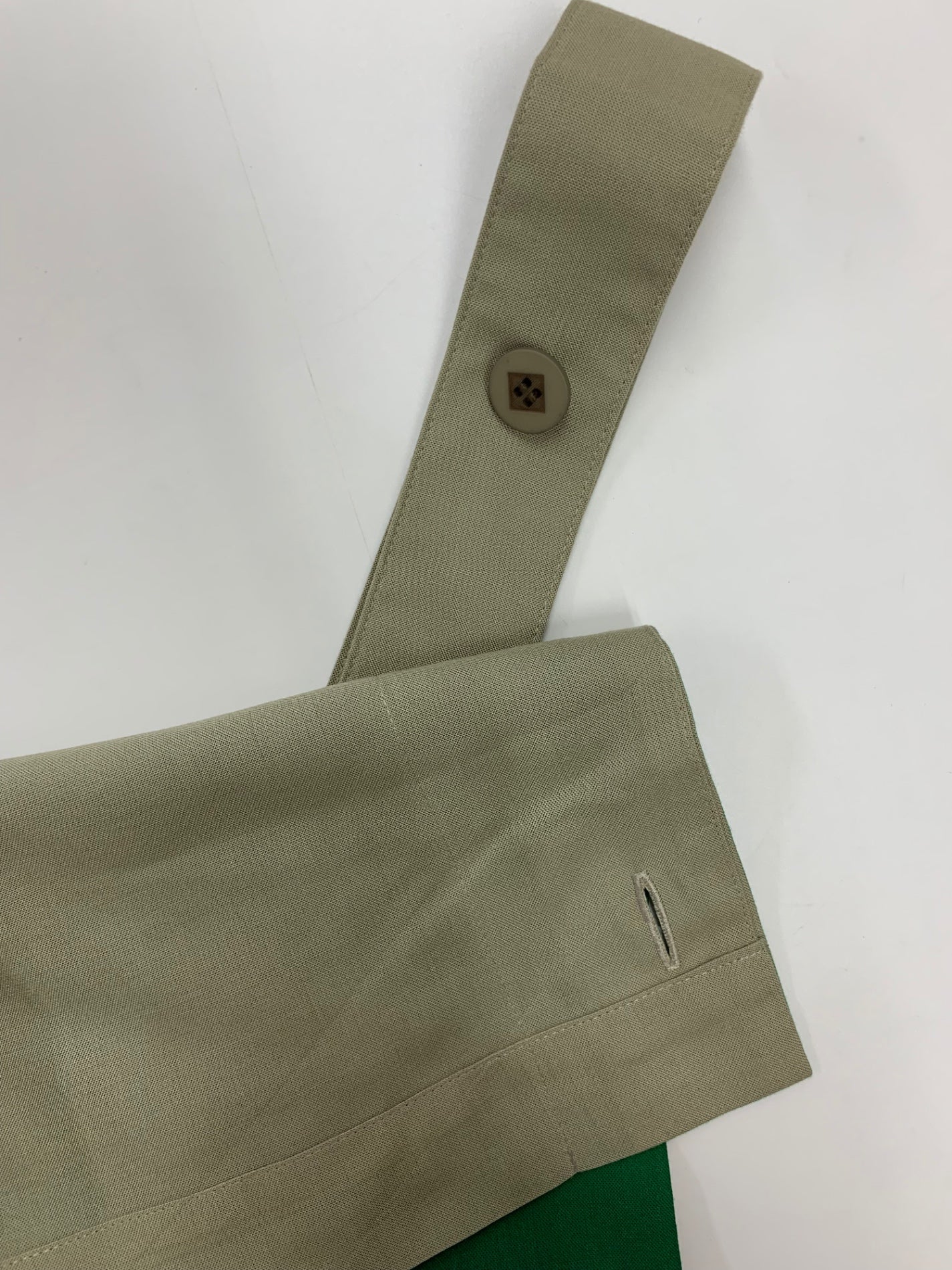 132 5. イッセイミヤケ IL23FI323 サロペット 3 グレージュ バイカラー IT8E7TNU9G5C