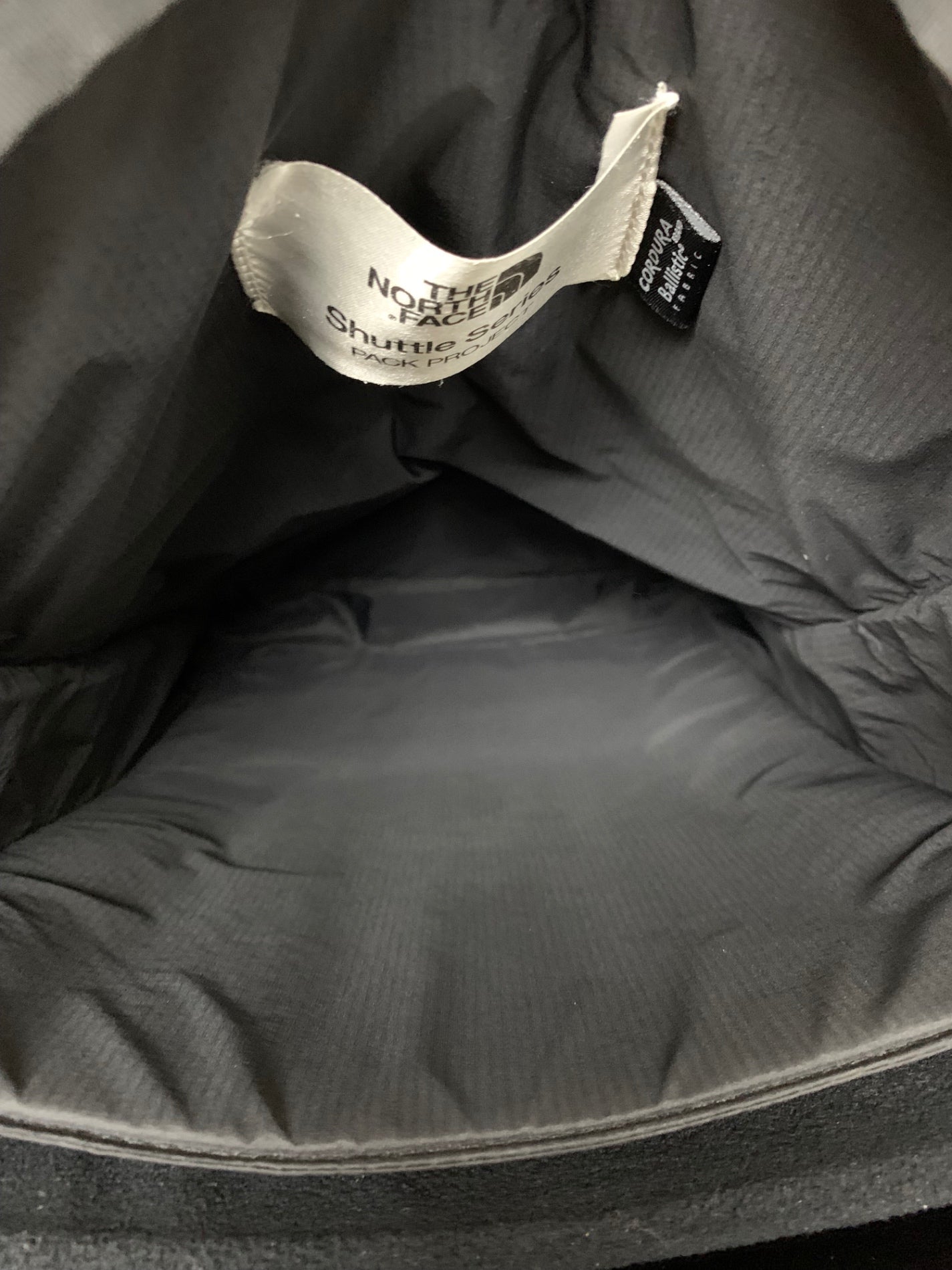ノースフェイス SHUTTLE DAY PACK SLIM 18L シャトル デイパック