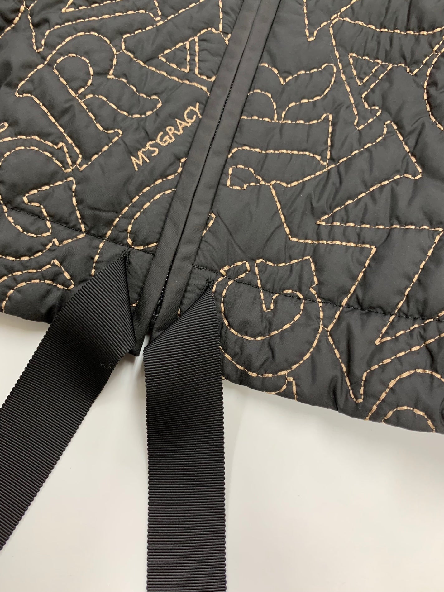 エムズグレイシー 114608 ブルゾン 40 ブラック ロゴ刺繍入り ITE91EZ44KCO