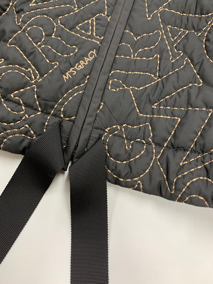 エムズグレイシー 114608 ブルゾン 40 ブラック ロゴ刺繍入り ITE91EZ44KCO