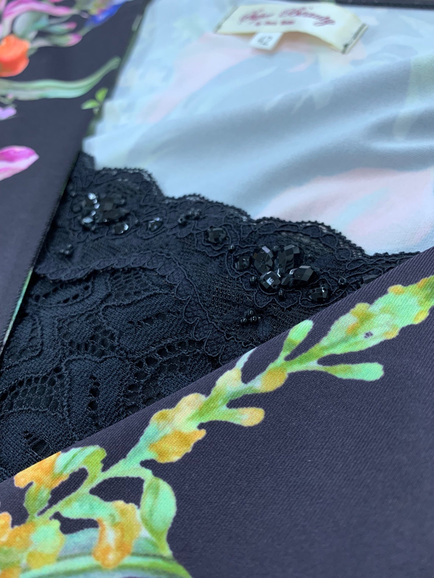 スーパービューティー トップス 42 マルチカラー 花 IT0T4EAWMVJ2 【SALE】