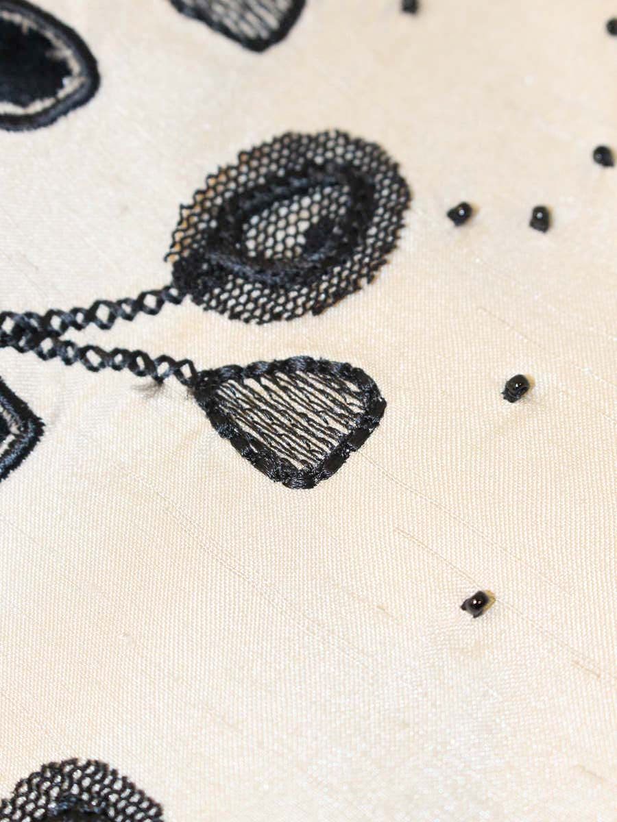 トゥービーシック UFE85-722-40 スカート 40 ベージュ フラワーモチーフ 刺繍 ITG3HHVJO3AK