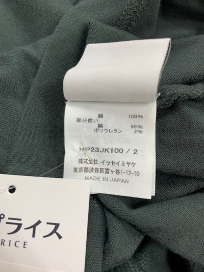 オムプリッセイッセイミヤケ HP23JK100 ロングTシャツ 2 グリーン モックネック スティーブジョブズ ITWA2VBED8MW 【SALE】