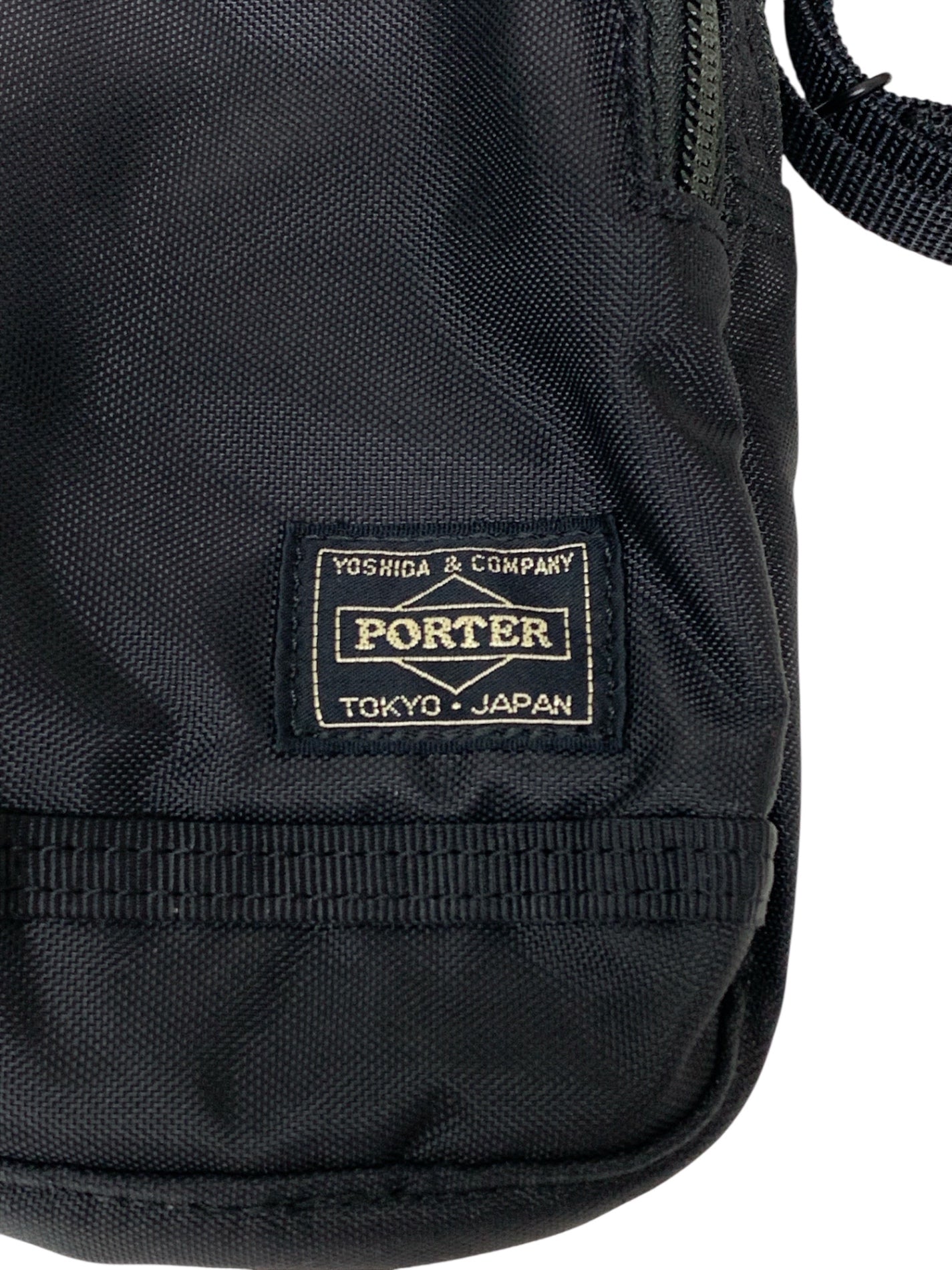 ポーター FLASH SHOULDER POUCH 689-05945 ブラック IT90RM9LH24S