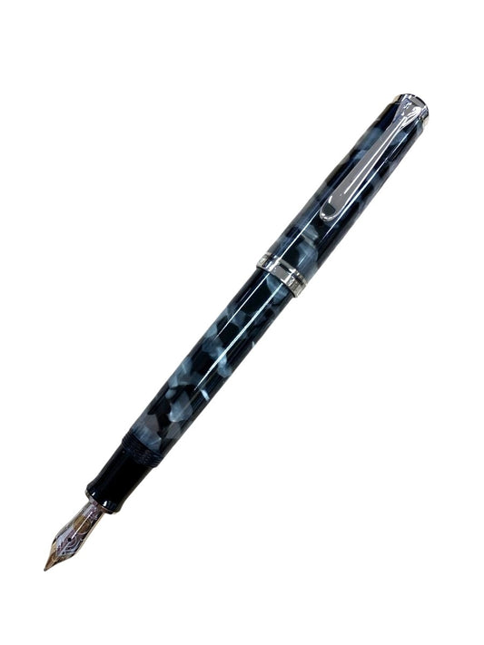 ペリカン 万年筆 都市シリーズ M620 シカゴ ブラック/グレー M 14C 585 ITLPJQ8T2GCK