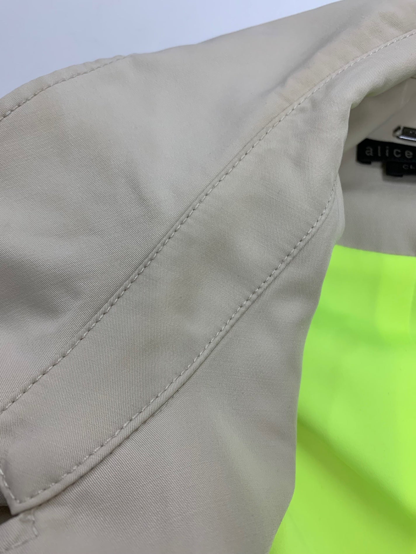 アリス&オリビア CLASSICS CL000A05402 トレンチコート M ベージュ 裏地蛍光 ITNDHY1IK89S 【SALE】