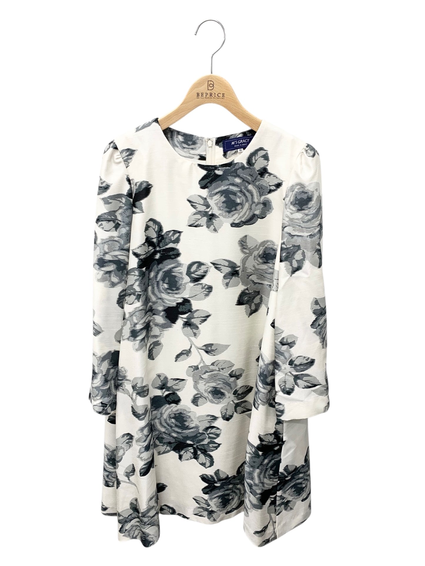 エムズグレイシー 011108 ワンピース 40 ホワイト フラワーモチーフ ITEL16NFA5BG