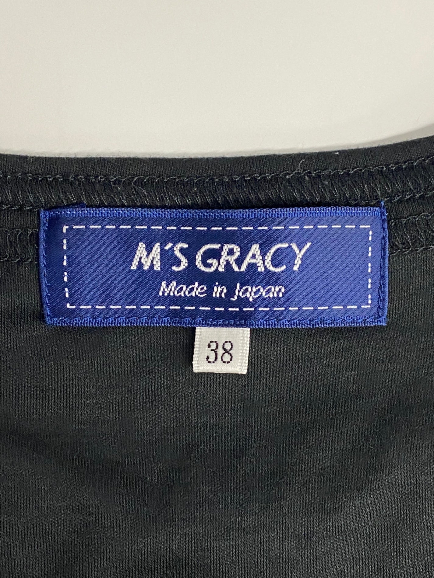 エムズグレイシー 815318 Tシャツ 38 ブラック チュールドレスモチーフ 女の子 ロゴ ITPN7Q60RBSK