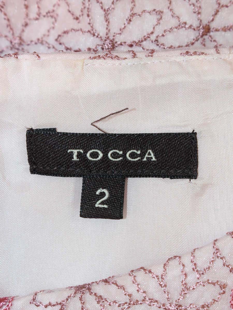 トッカ OPTOGS0050 ワンピース 2 ピンク フラワーモチーフ 刺繍 タックフレア ITRSR353Q32O
